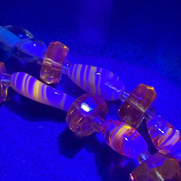 Orange Givre Swirl Glass Vintage Beaded Crystal Gold-tone Necklace UV GLOW - Picture 9 of 13